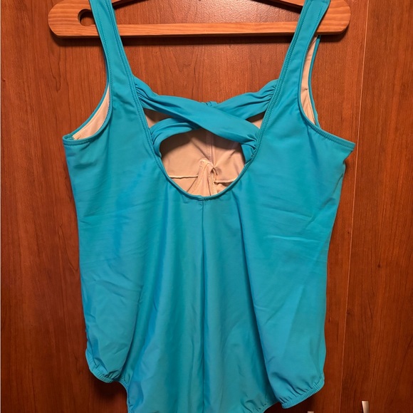 Land’s end Swimsuit - Picture 2 of 5